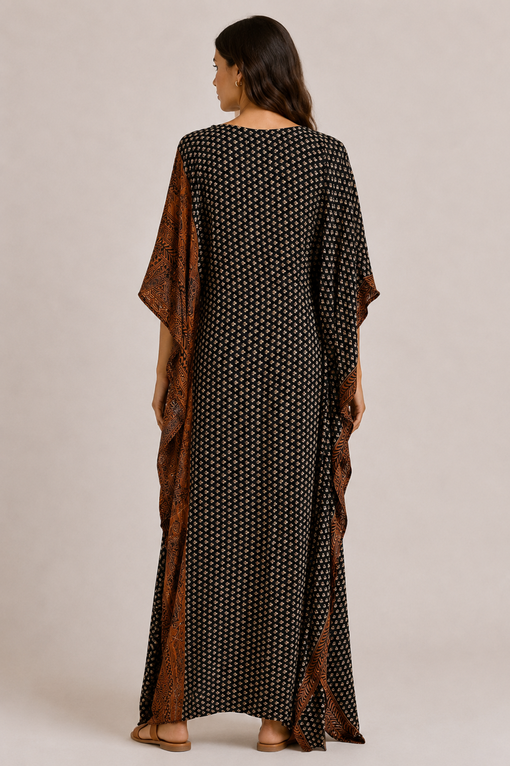Elara Kaftan (One-Of-A-Kind)